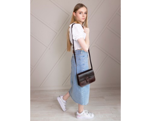 Женская жёсткая сумочка на плечо из толстой натуральной кожи